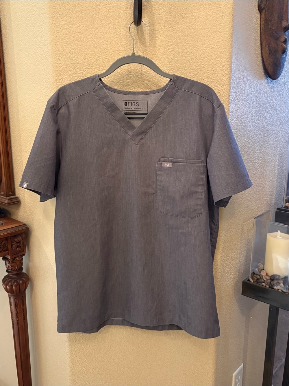 FIGS Men V-Neck Scrub Top Size Large